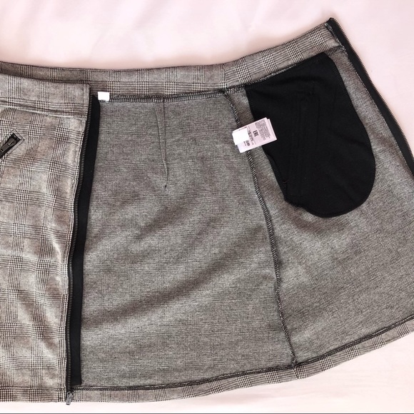 Gap Gray Plaid High Waisted Zipper A-Line Mini Skirt - Picture 5 of 8